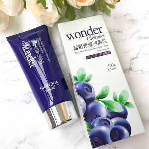  Антиоксидантна пінка для вмивання з екстрактом чорниці BIOAQUA WONDER CLEANSER